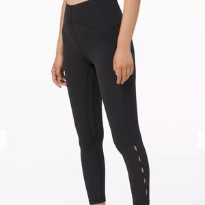 NWOT Lululemon Unlimit HR Tight 25" Keyhole